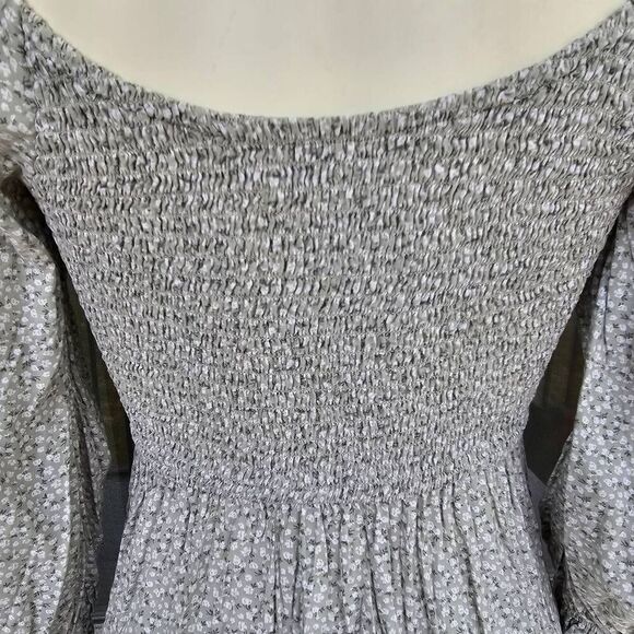 Hollister XS Gray Floral Mini Dress Long Sleeve Smocked Back Sweetheart - Picture 8 of 10